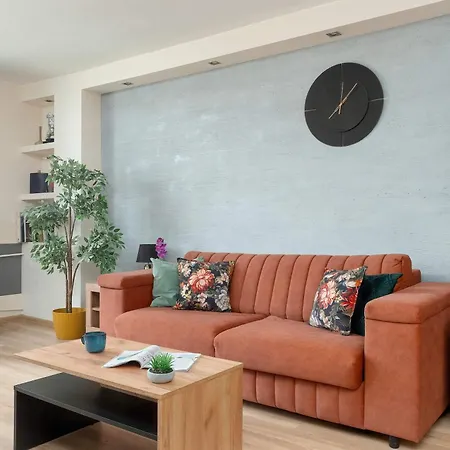 Modern On Piotrkowska Street View By Renters *