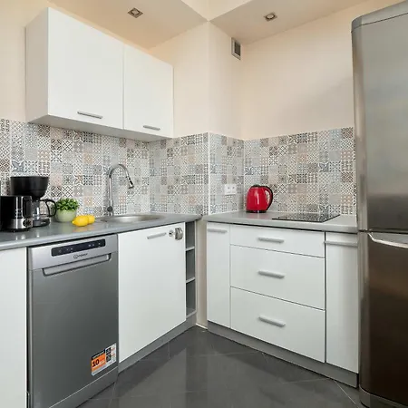 Appartement Modern On Piotrkowska Street View By Renters