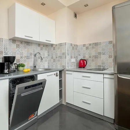 Modern On Piotrkowska Street View By Renters Appartamento